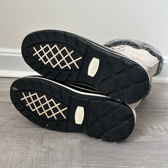 Khombu Emily Winter Snow Boots - Picture 6 of 9